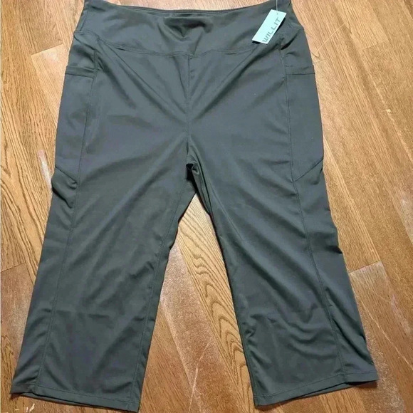 WILLIT Capri Yoga Pants - Brown - Picture 1 of 6